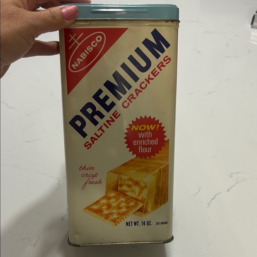 Vintage 1969 Nabisco Crackers Tin – Retro Kitchen Collectible - Picture 1 of 5